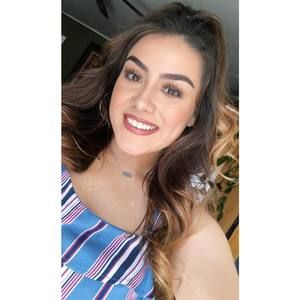 Meet your Posher, Daniela